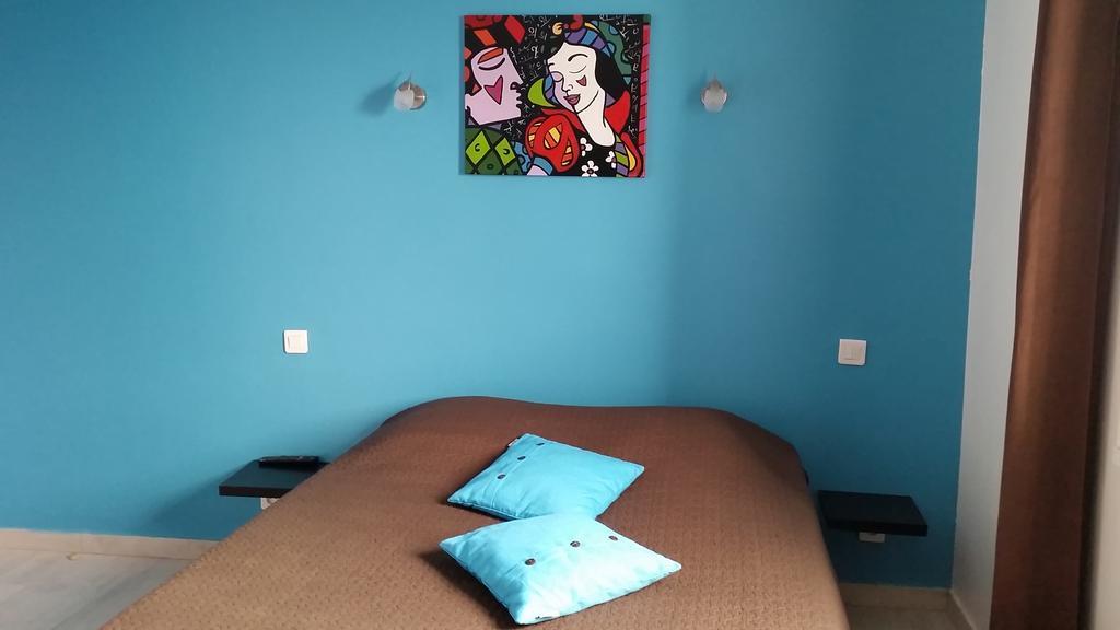 Auberge Des Toques Pégomas Kamer foto